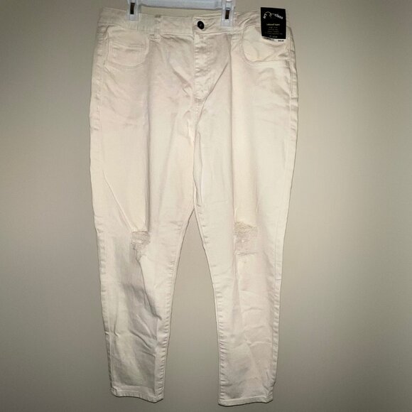 NWT Art Class High Rise Tapered Leg Cropped Jeans - Picture 2 of 6